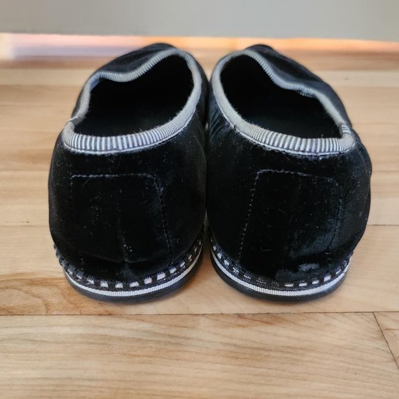 Prada - Blakc velvet Round-Toe Loafers - Picture 4 of 6